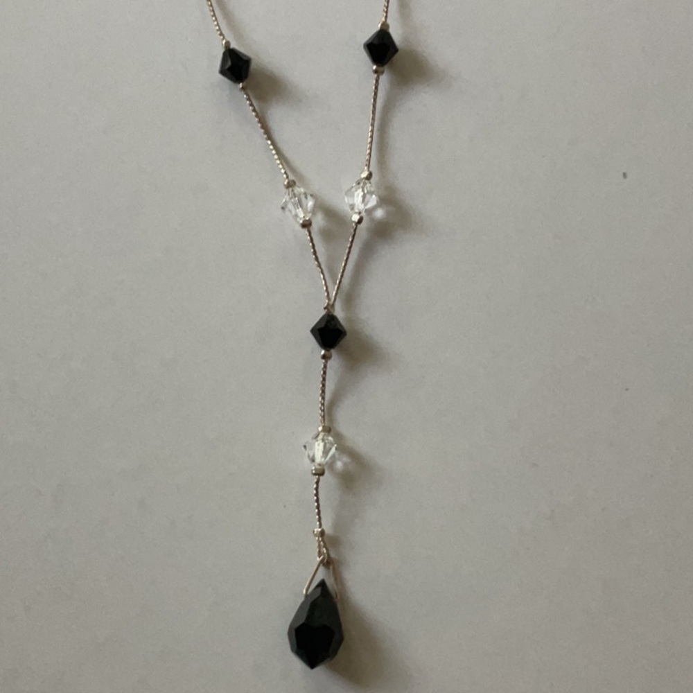 Elegant Silver and Black Necklace - Picture 2 of 2